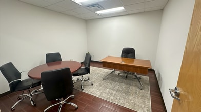 153 S Main St, Newtown, CT for lease Interior Photo- Image 1 of 3