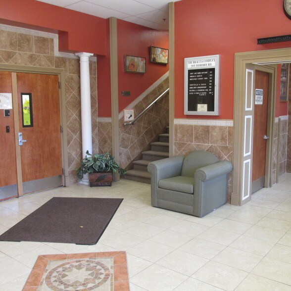 2935 Byberry Rd, Hatboro, PA à louer - Photo du bâtiment - Image 2 de 17