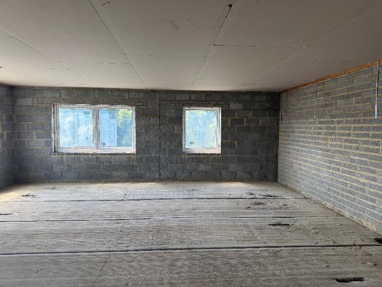 Mardons Close, Radstock for sale - Interior Photo - Image 2 of 3
