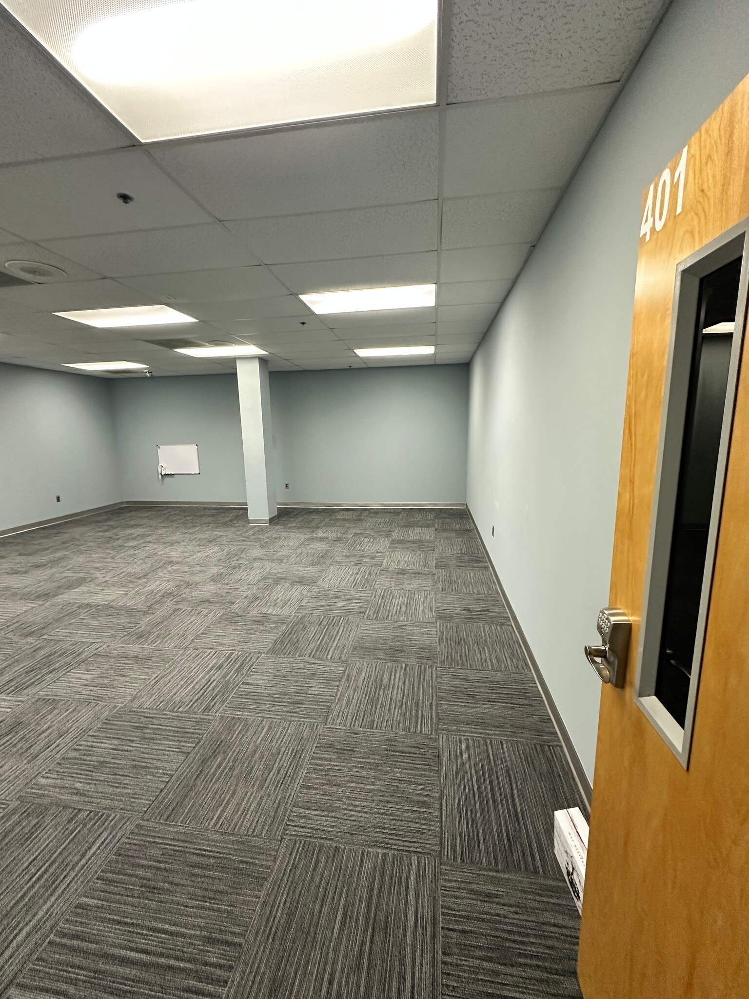 2211-2213 S Military Hwy, Chesapeake, VA for lease Interior Photo- Image 1 of 4