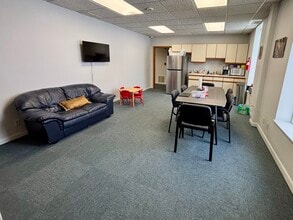 201 W Main St, Plainfield, IN à louer Photo intérieure- Image 2 de 14