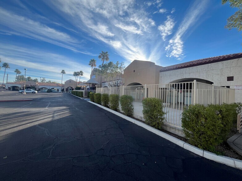 5761 E Brown Rd, Mesa, AZ for lease - Building Photo - Image 2 of 4