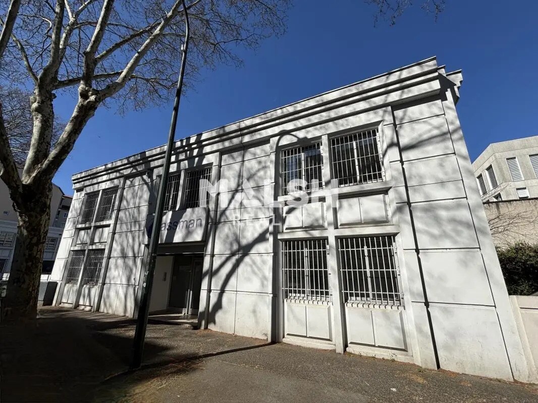 Bureau dans Villeurbanne à vendre Photo du bâtiment- Image 1 de 20