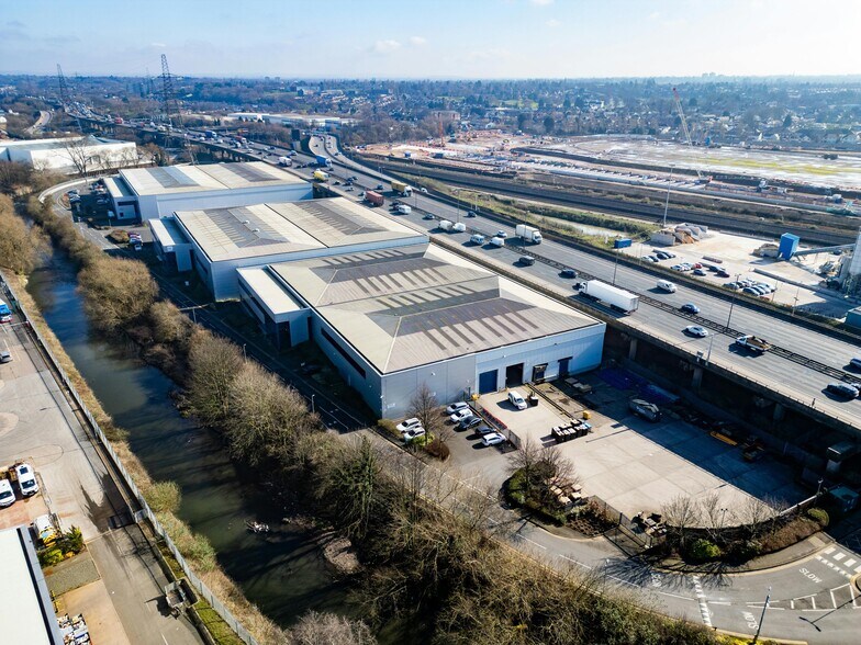 48 Heatland Pky, Birmingham à louer - Photo du bâtiment - Image 2 de 20