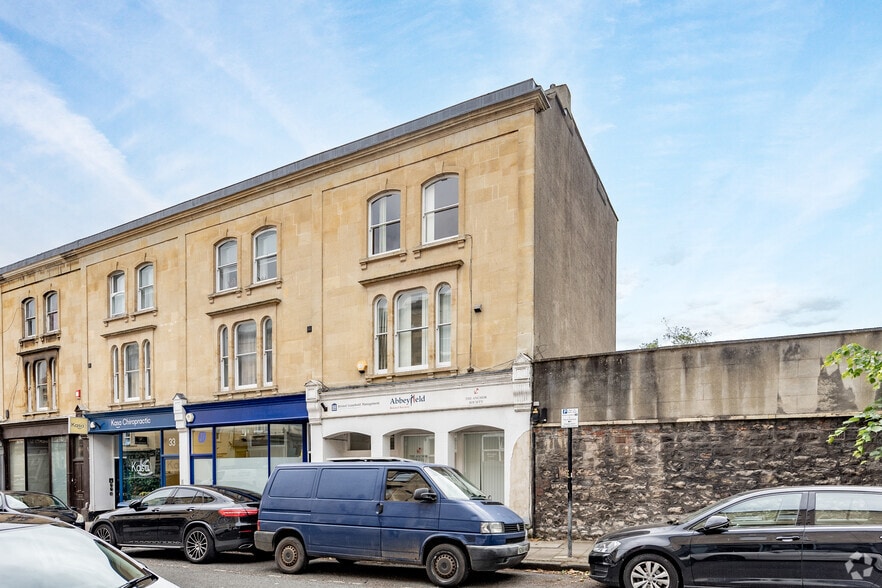 29 Alma Vale Rd, Bristol for lease - Primary Photo - Image 1 of 2