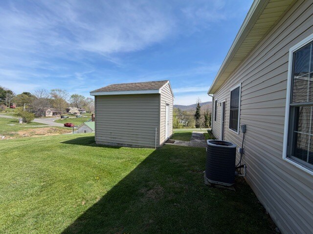 170 S 16th St, Wytheville, VA à vendre - Photo du bâtiment - Image 3 de 11