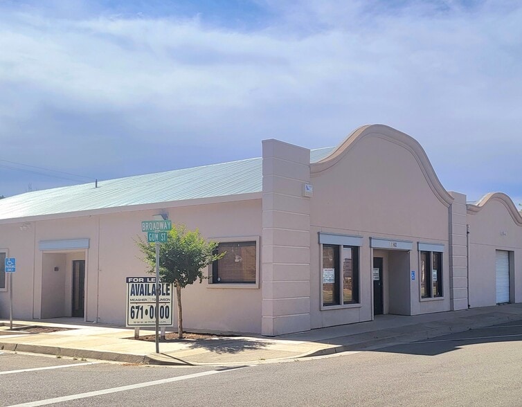 9942-9952 Broadway, Live Oak, CA for lease - Building Photo - Image 1 of 13