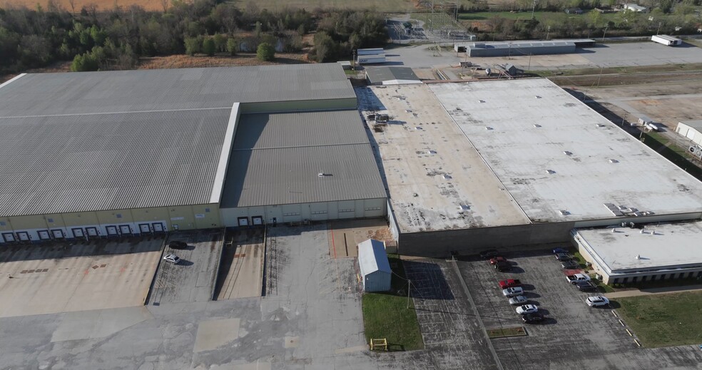 1700 E Quarter Rd, Siloam Springs, AR for lease - Commercial Listing Video - Image 3 of 18