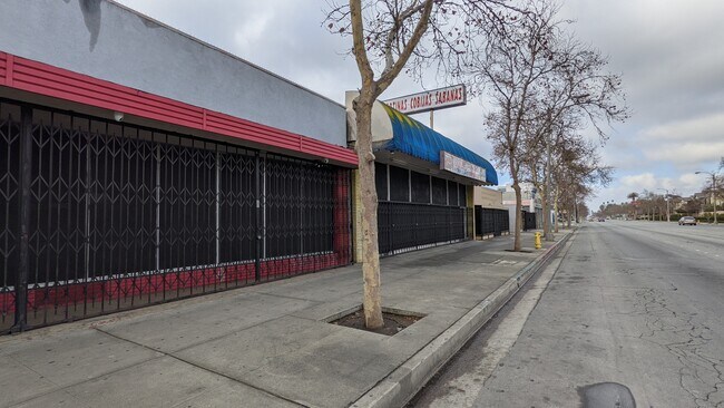 More details for 440 E Holt Ave, Pomona, CA - Retail for Lease