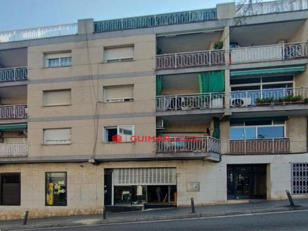 Immeuble residentiel dans Barcelone, Barcelona à vendre Photo principale- Image 1 de 1