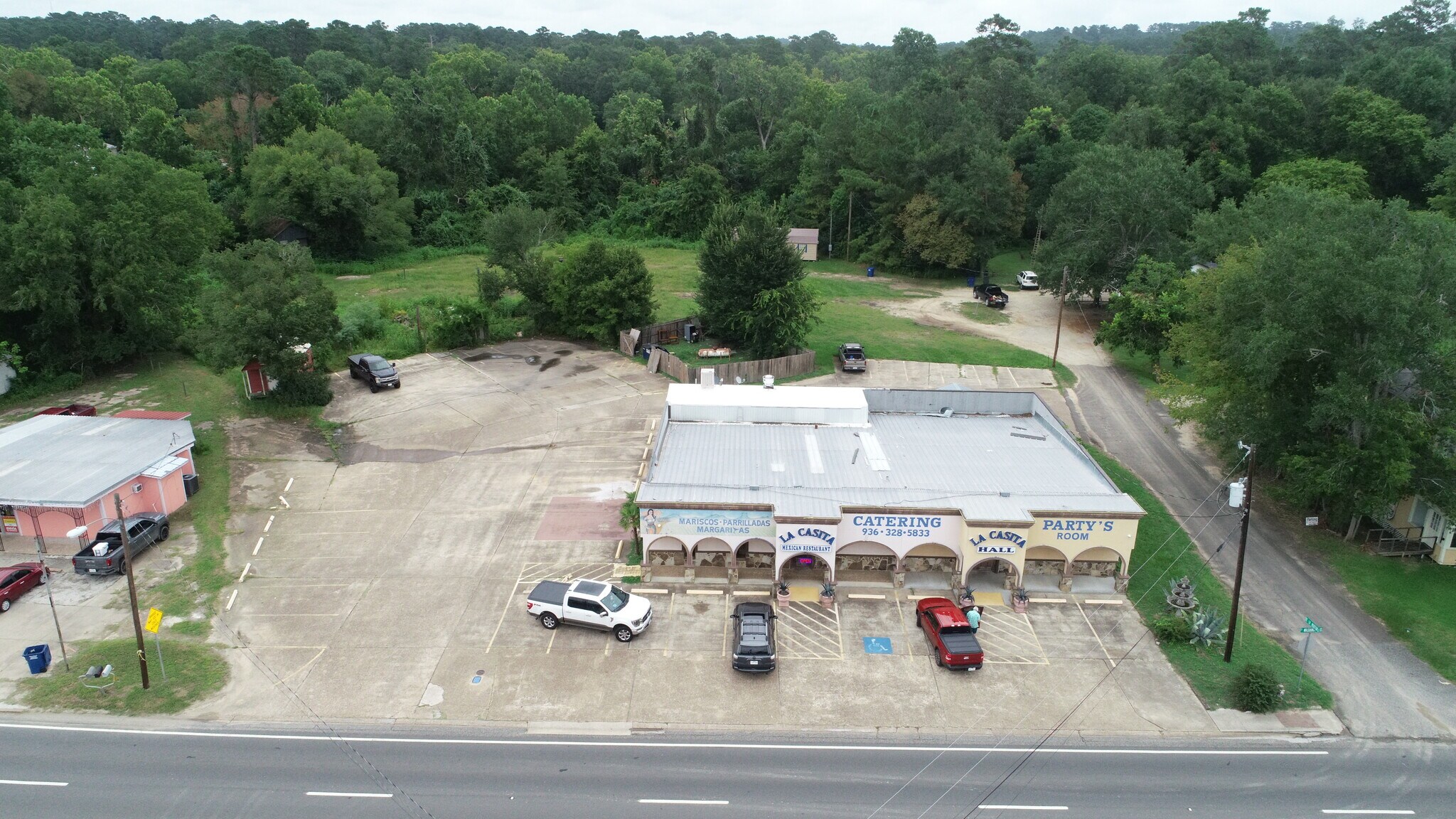 215 S Washington, Livingston, TX à vendre Photo du bâtiment- Image 1 de 9