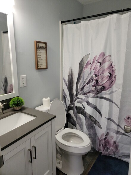 1225 N Highland Ave, Jackson, TN à vendre - Photo du bâtiment - Image 3 de 11