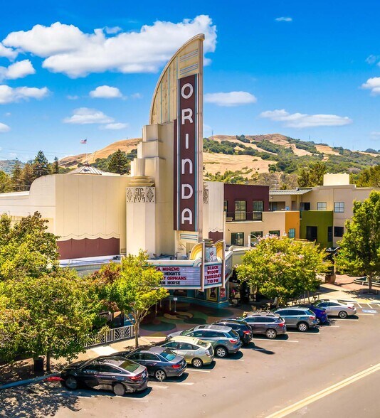 2 Theatre Sq, Orinda, CA à louer - Photo du bâtiment - Image 1 de 3