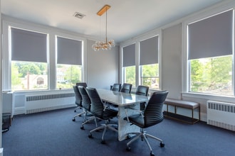 138 Main St, Sag Harbor, NY for lease Interior Photo- Image 2 of 9