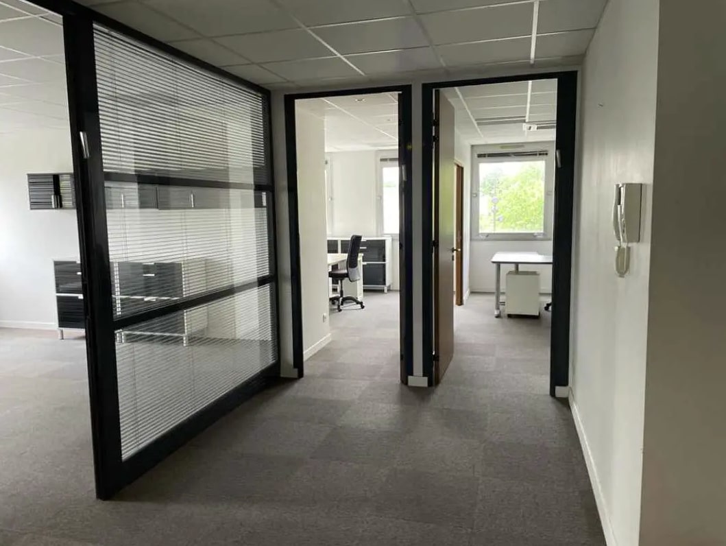 Saint-Maur-des-Fossés, VDM 94210 - Unit 01 -  - Interior Photo - Image 2 of 6