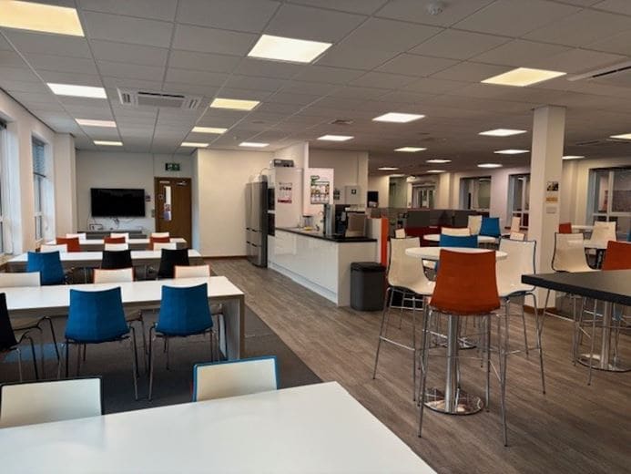 3 Scott Dr, Altrincham à louer Photo intérieure- Image 1 de 4