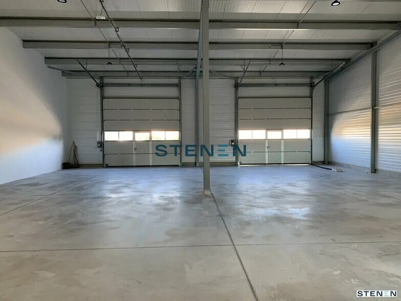 Flex in Rousset for lease - Building Photo - Image 2 of 15