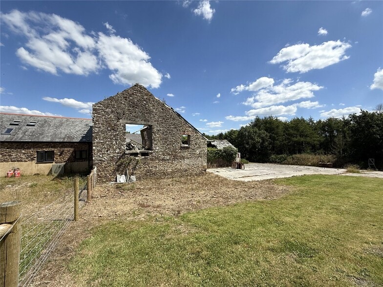 3 Lower Upcott Cottages, Holsworthy for sale - Building Photo - Image 3 of 6
