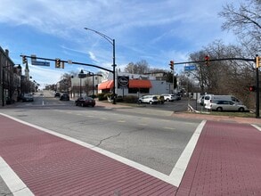 4727 Vine St, Cincinnati, OH for lease Interior Photo- Image 1 of 2