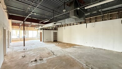 1600 Algonquin Rd, Hoffman Estates, IL for lease Interior Photo- Image 2 of 7