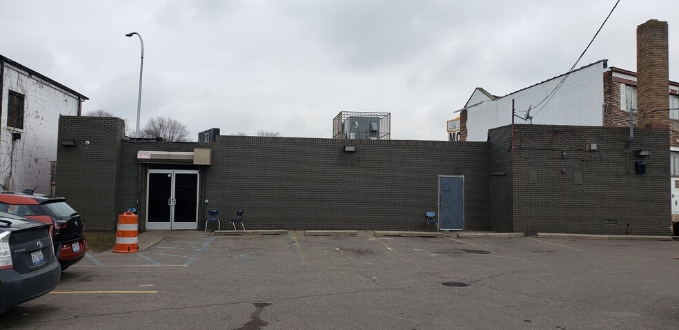 18830 Woodward Ave, Detroit, MI for sale - Building Photo - Image 2 of 12