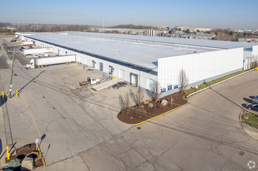4790-4860 Interstate Dr, Cincinnati, OH for lease - Aerial - Image 3 of 7