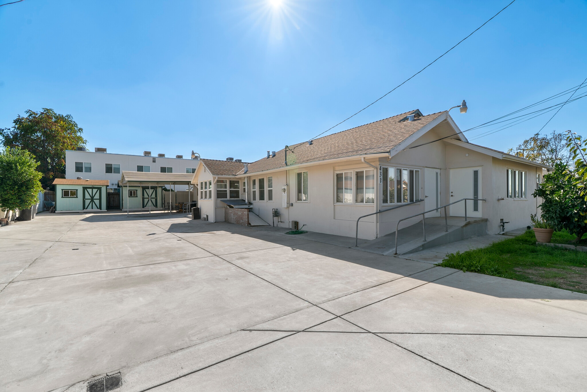 431 W J St, Oakdale, CA for sale Primary Photo- Image 1 of 43