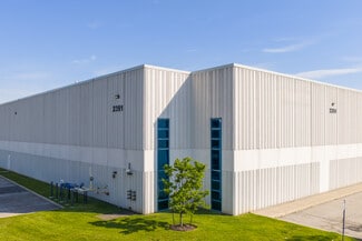 Plus de détails pour 2351 Upper Middle Rd E, Oakville, ON - Industriel à louer