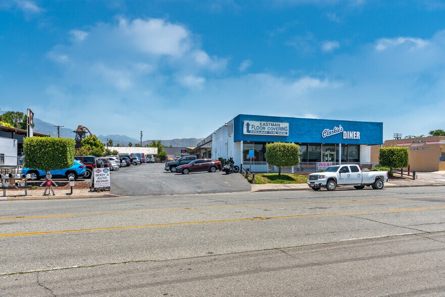 13661 Calimesa Blvd, Yucaipa, CA à louer - Photo du bâtiment - Image 1 de 12