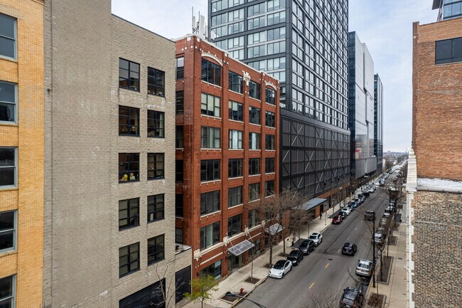 More details for 1033 W Van Buren St, Chicago, IL - Office, Retail for Lease
