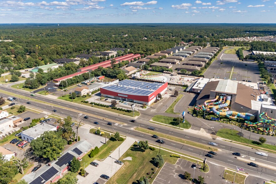 545 N Route 73, West Berlin, NJ à vendre - Photo du bâtiment - Image 3 de 5