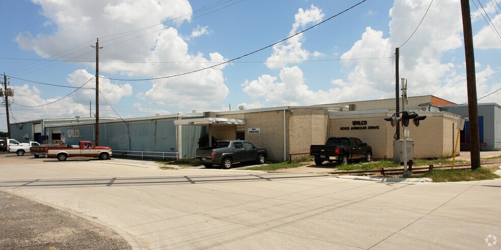 6003 Armour Dr, Houston, TX à vendre - Photo du bâtiment - Image 2 de 3