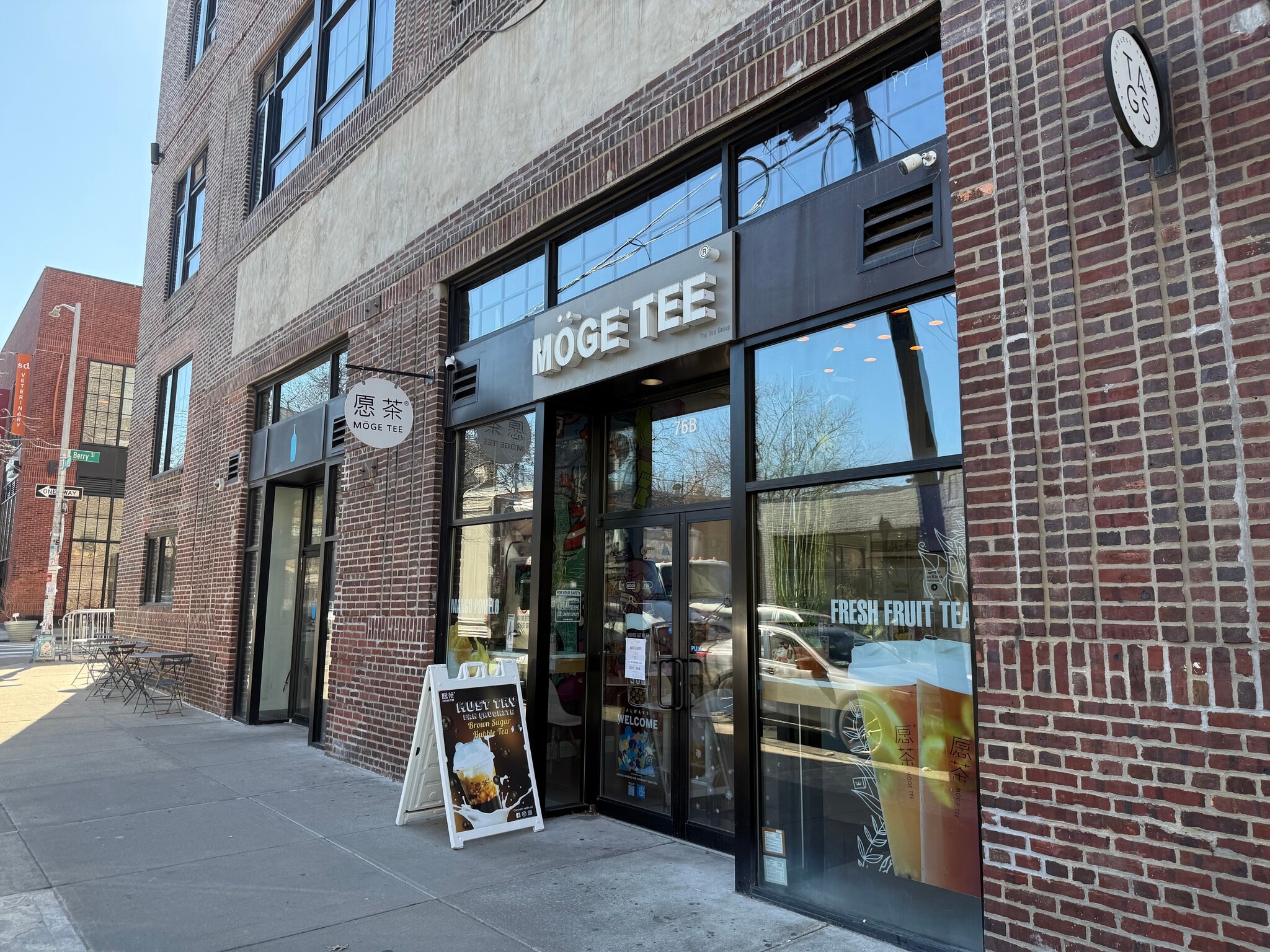 76 N 4th St, Brooklyn, NY for lease Interior Photo- Image 1 of 6