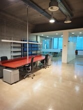 Office in Badalona, Barcelona for lease Interior Photo- Image 1 of 18