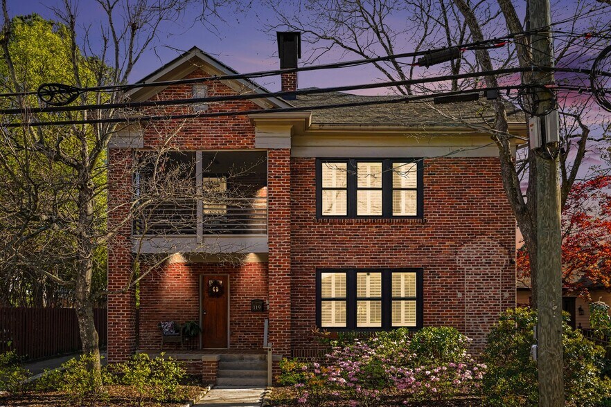 119 E Maple St, Decatur, GA à vendre - Photo du bâtiment - Image 1 de 52