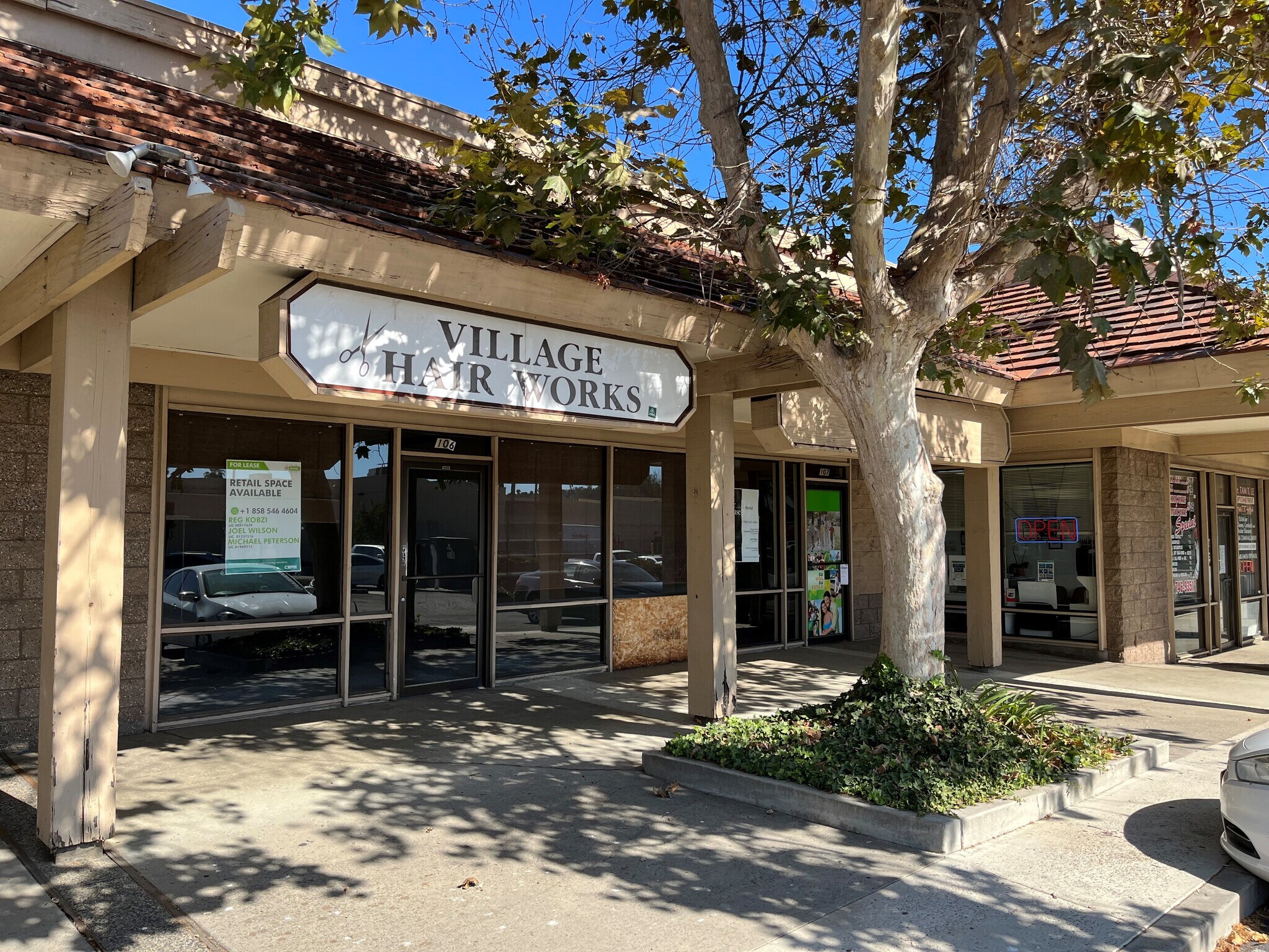 1707-1711 E Valley Pky, Escondido, CA for sale Building Photo- Image 1 of 1