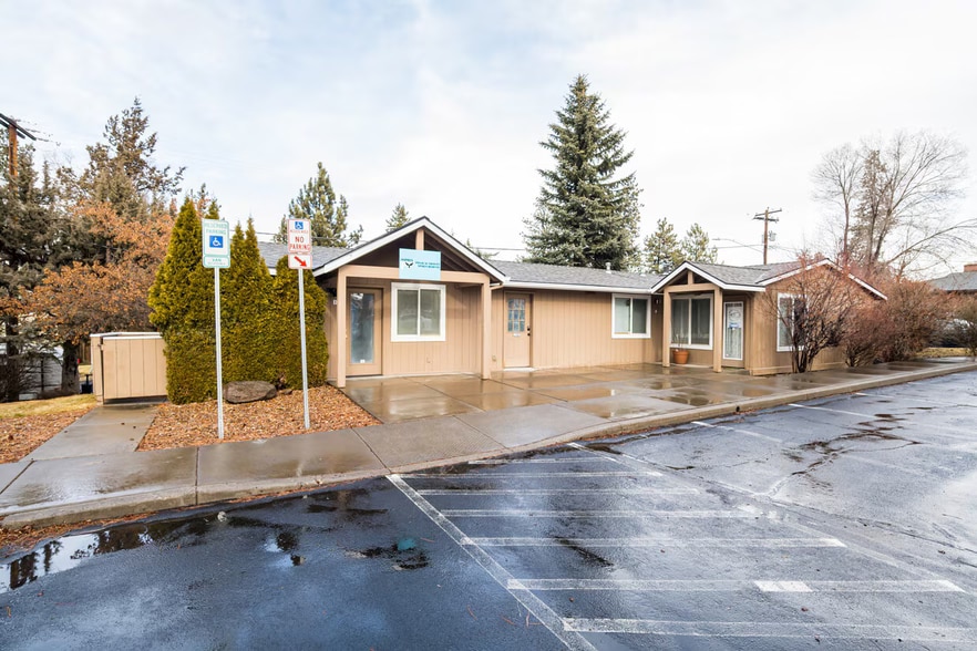909 SE 2nd St, Bend, OR for sale - Building Photo - Image 3 of 24