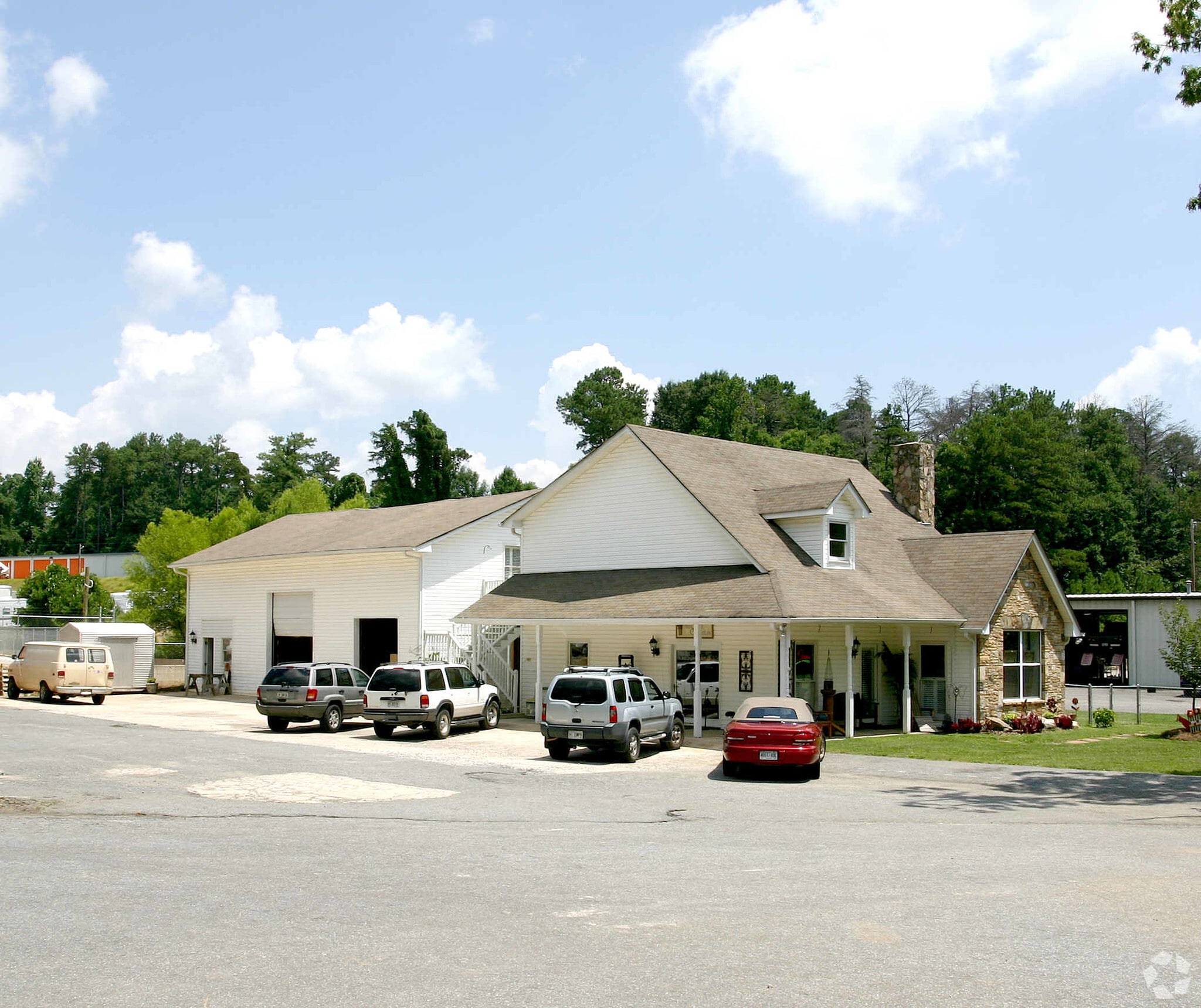 2202 Canton Hwy, Cumming, GA for lease Primary Photo- Image 1 of 20