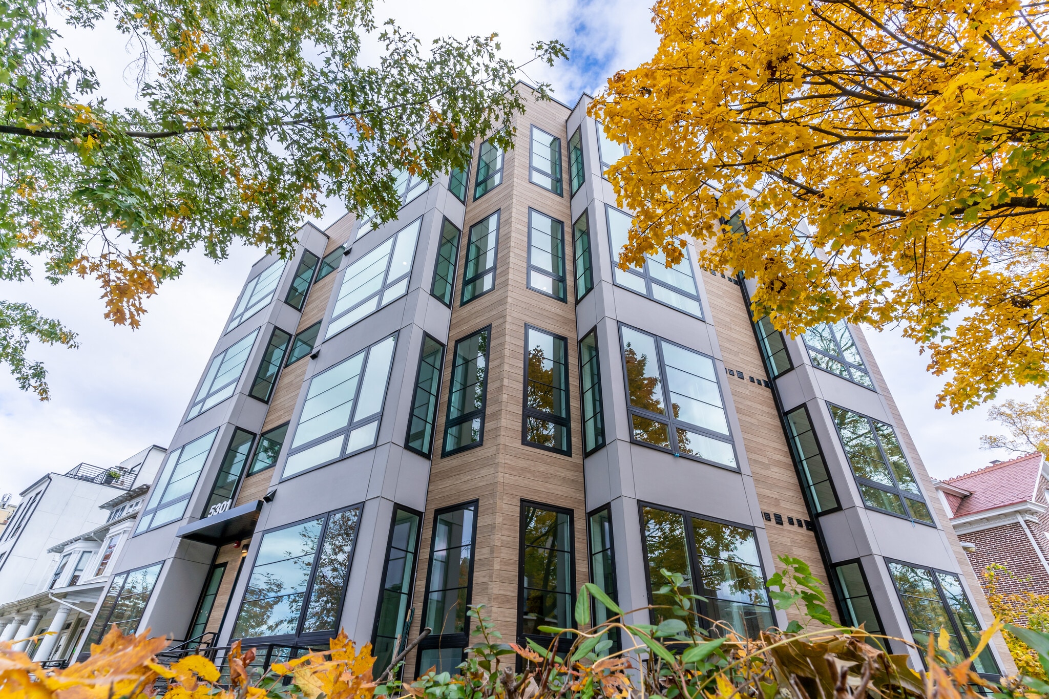 5301 Connecticut Ave NW, Washington, DC for sale Building Photo- Image 1 of 21