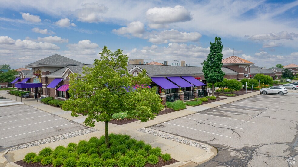 3544 Meridian Crossings Dr, Okemos, MI à louer - Photo du bâtiment - Image 2 de 3