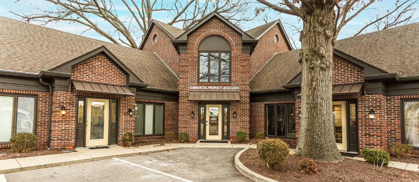 7400 S Park Pl, Louisville, KY for lease Primary Photo- Image 1 of 3