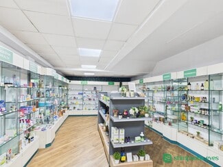 Plus de détails pour 11-13 Silver St, Bedford - Commerce de détail à louer