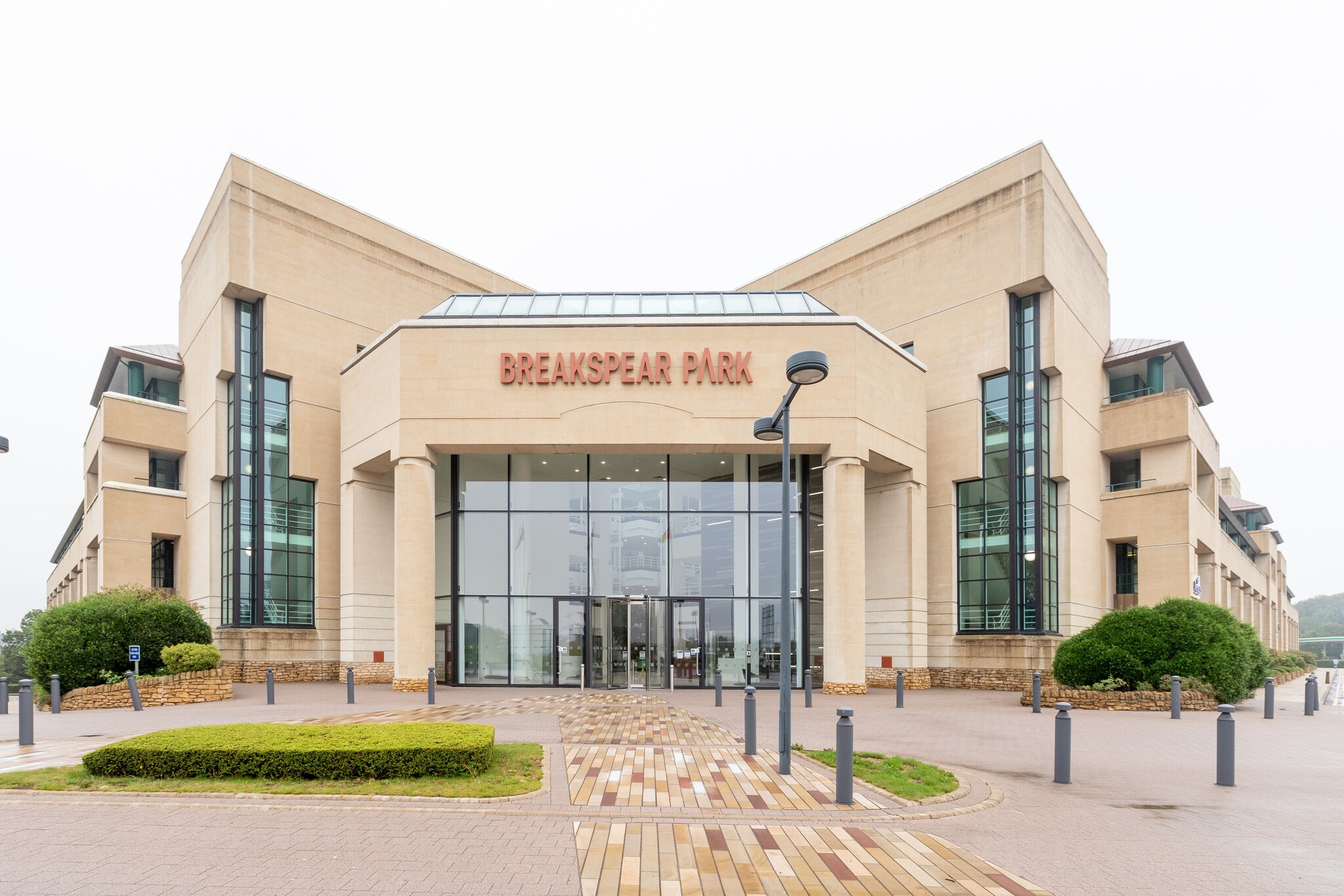 Breakspear Way, Hemel Hempstead à louer Photo du bâtiment- Image 1 de 8