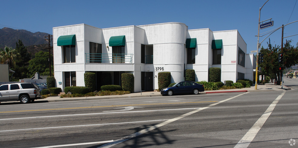 3795 La Crescenta Ave, Glendale, CA for lease - Building Photo - Image 3 of 4