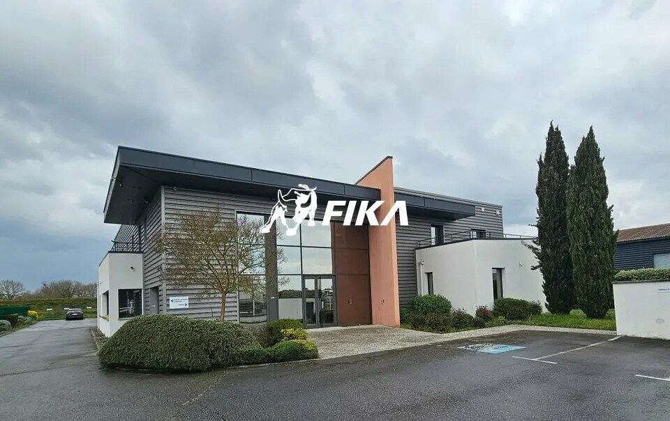 Office in Plaisance-du-Touch for lease Building Photo- Image 1 of 8