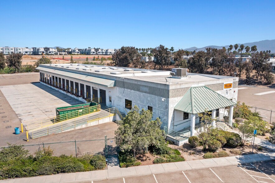 6930 Cactus Ct, San Diego, CA à louer - Photo du bâtiment - Image 1 de 5