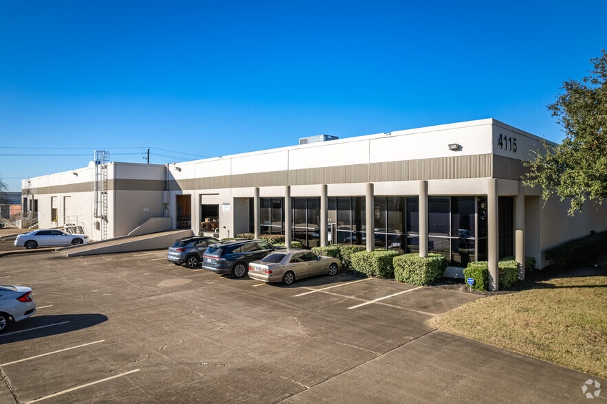 4007 Greenbriar Dr, Stafford, TX for lease - Primary Photo - Image 3 of 3