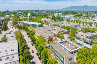 3855 Henning Dr, Burnaby, BC - AERIAL  map view