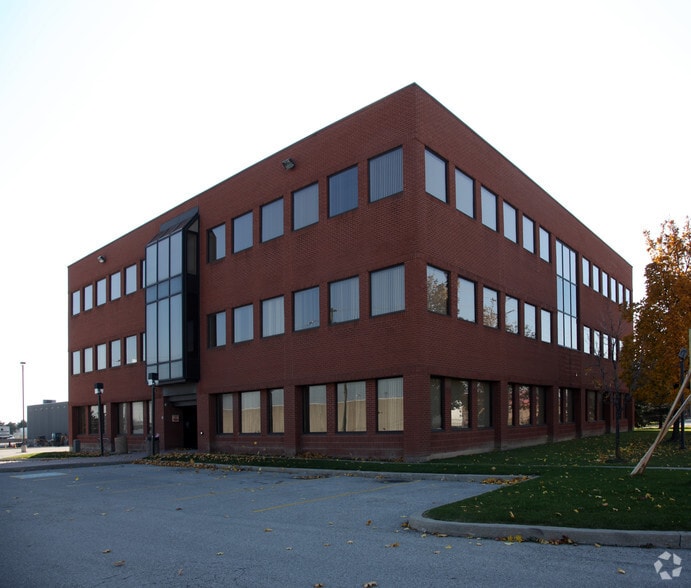 21 Coventry Rd, Brampton, ON for lease - Building Photo - Image 2 of 2