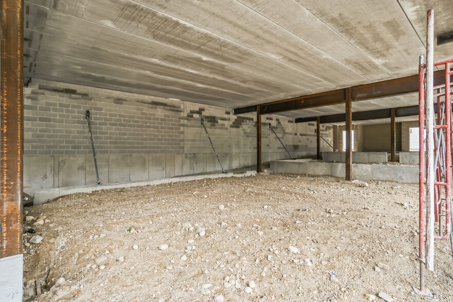 115 Kettle Moraine Dr S, Slinger, WI for lease - Construction Photo - Image 2 of 10